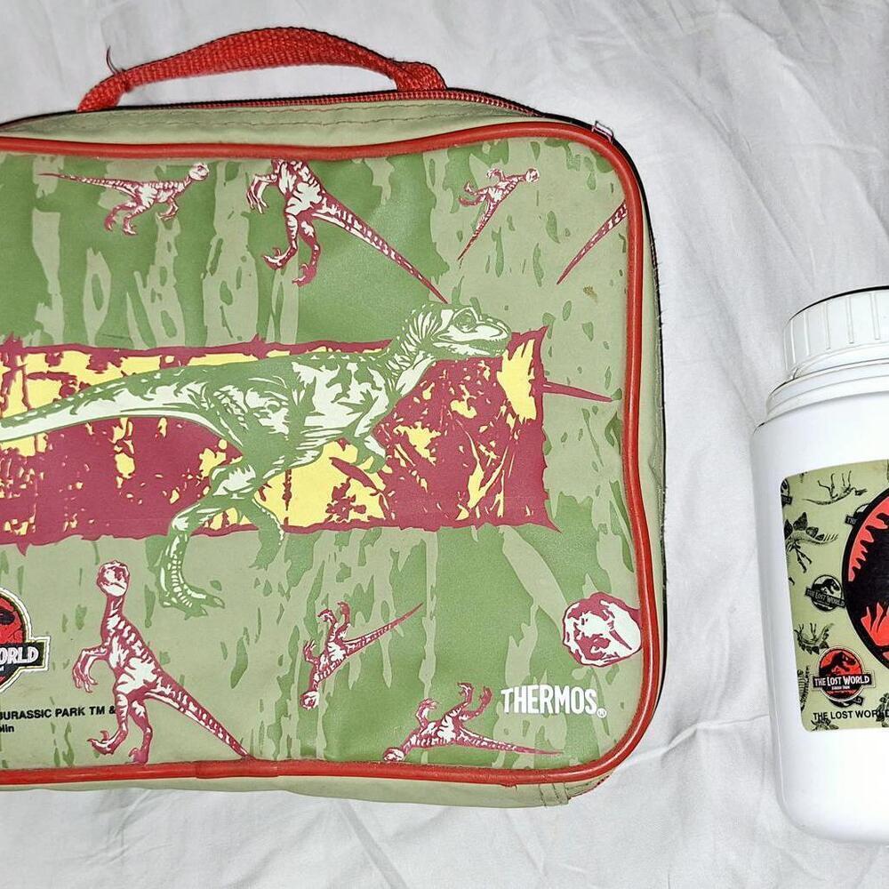 The Lost World Jurassic Park 1997 Soft Lunch Box W/ Thermos